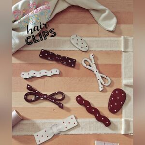 Polka Dot Hair Clips 8 Pc.Set - Red and White